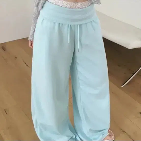 [BUNJANG] Pintermood Folding Waist Low Wide Training Pants Mint Core / 쿨링[핀터무드/하체커버]  폴딩 웨이스트 로우 와이드 트레이닝 팬츠 민트코어