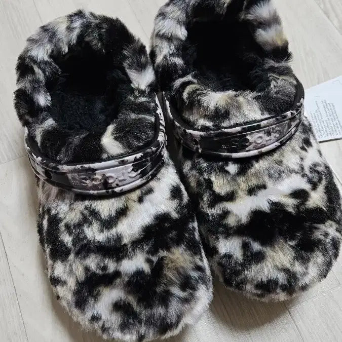 [BUNJANG] Crocs Leopard Print Fur Lined Slippers / 크록스
