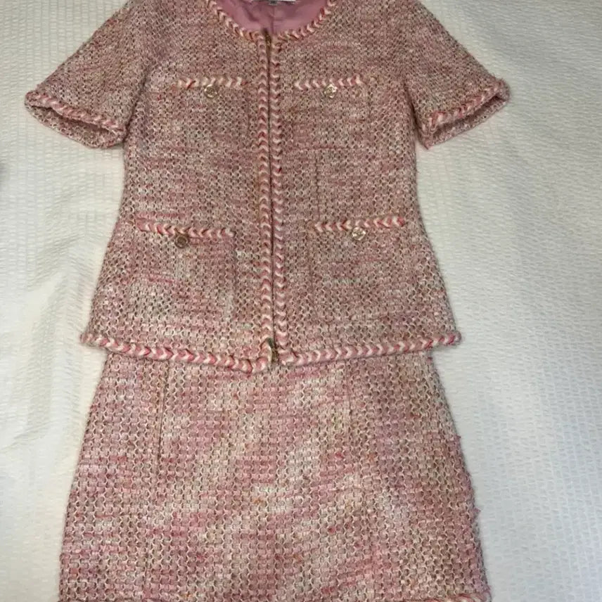 [BUNJANG] Pink Tweed Two-Piece Set, Size 36 / 핑크 트위드 투피스_36사이즈