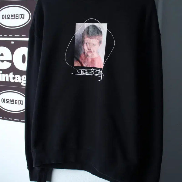 [BUNJANG] NERDY Black Old School Printing Sweatshirt / (M-L) 널디 맨투맨 티셔츠 프린팅 블랙 올드스쿨-H38261