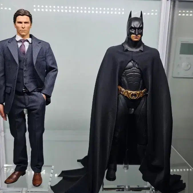 [BUNJANG] 12-inch Batman Duo Figure Set (Bruce Wayne & Batman) / (급처) 12인치 작가작 배트맨 듀오