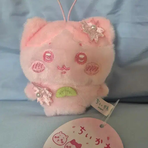 [BUNJANG] Chiikawa Sakura Bag Charm / 치이카와 사쿠라가방걸이 새상품