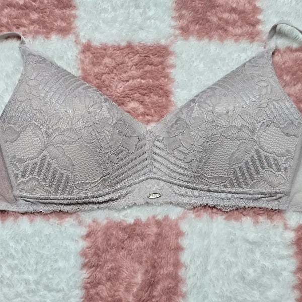 [BUNJANG] Triumph Beige Lace Bra 80A (Used) / (중고) 여성 트라이엄프 베이지 레이스 브래지어 80A