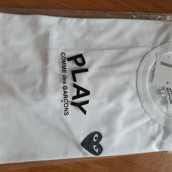 [BUNJANG] Comme des Garçons Play White T-Shirt (L) / 꼼데가르송 플레이 반팔티 화이트 L