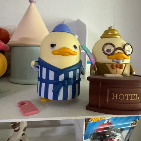 [BUNJANG] Hoteuldeok Figure Set (2 Types) / 호텔덕 피규어 2종 세트