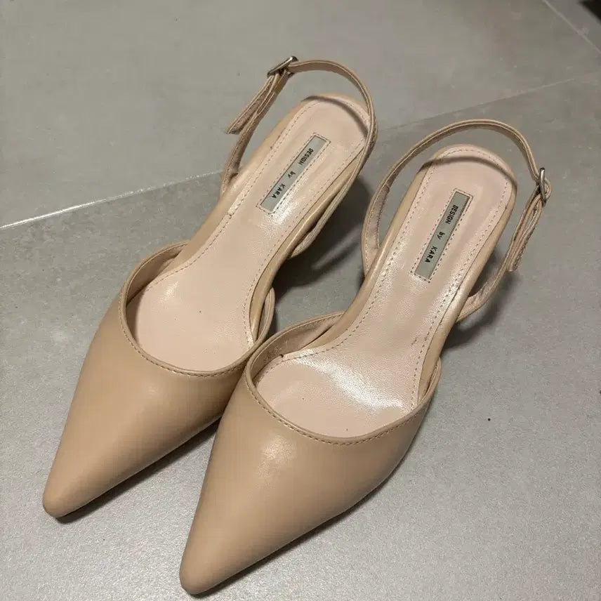 [BUNJANG] Eight Closet Stiletto Slingback Heels (245) / 에잇클로젯 스틸레토 슬링백힐 (245) - 한번착용
