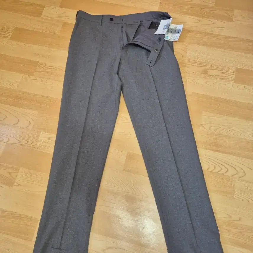 [BUNJANG] Uniqlo Slacks Size 82 / 유니클로 슬랙스 82