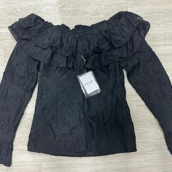 [BUNJANG] Lerat Off-Shoulder Blouse / 새상품 르라트 오프숄더 블라우스 m