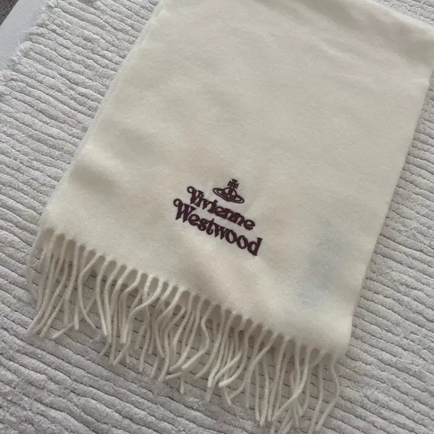[BUNJANG] Vivienne Westwood Scarf / 비비안웨스트우드 목도리