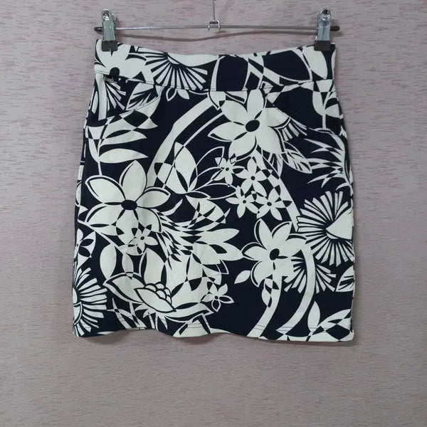 [BUNJANG] Polo Ralph Lauren Black Pattern Skirt / B8-30/폴로랄프로렌 속바지 블랙 패턴 스커트 봄가을 여성