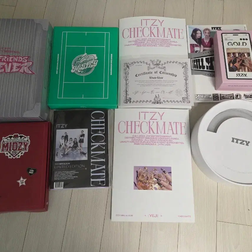 [BUNJANG] ITZY Album Goods Bundle Set / 있지 앨범 굿즈 일괄