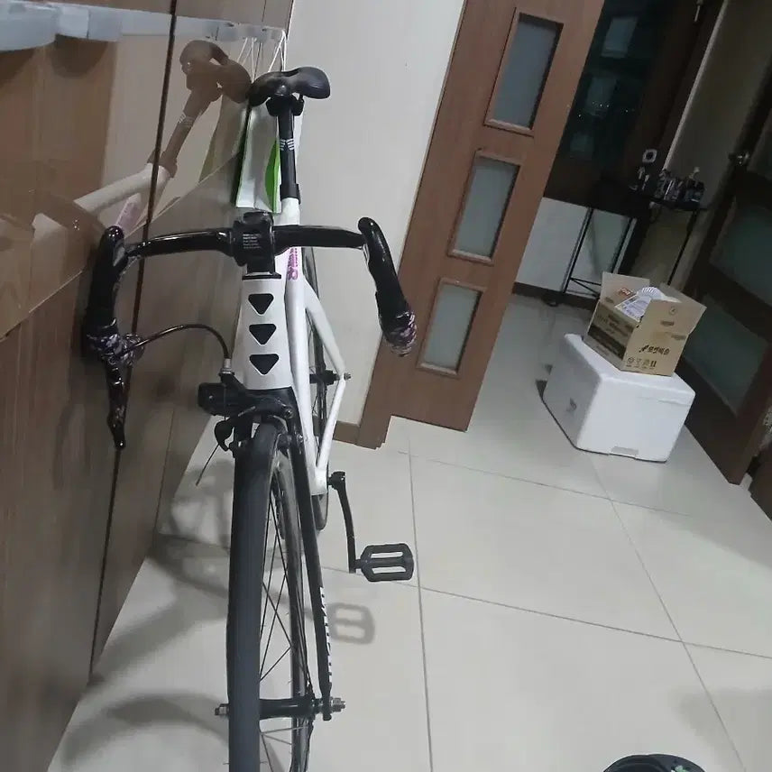 [BUNJANG] Unknown Bikes LV3 Bunch Bar 31mm Full Carbon Seatpost / 언노운 렙쓰리 lv3 번치바 개개급처 판,대