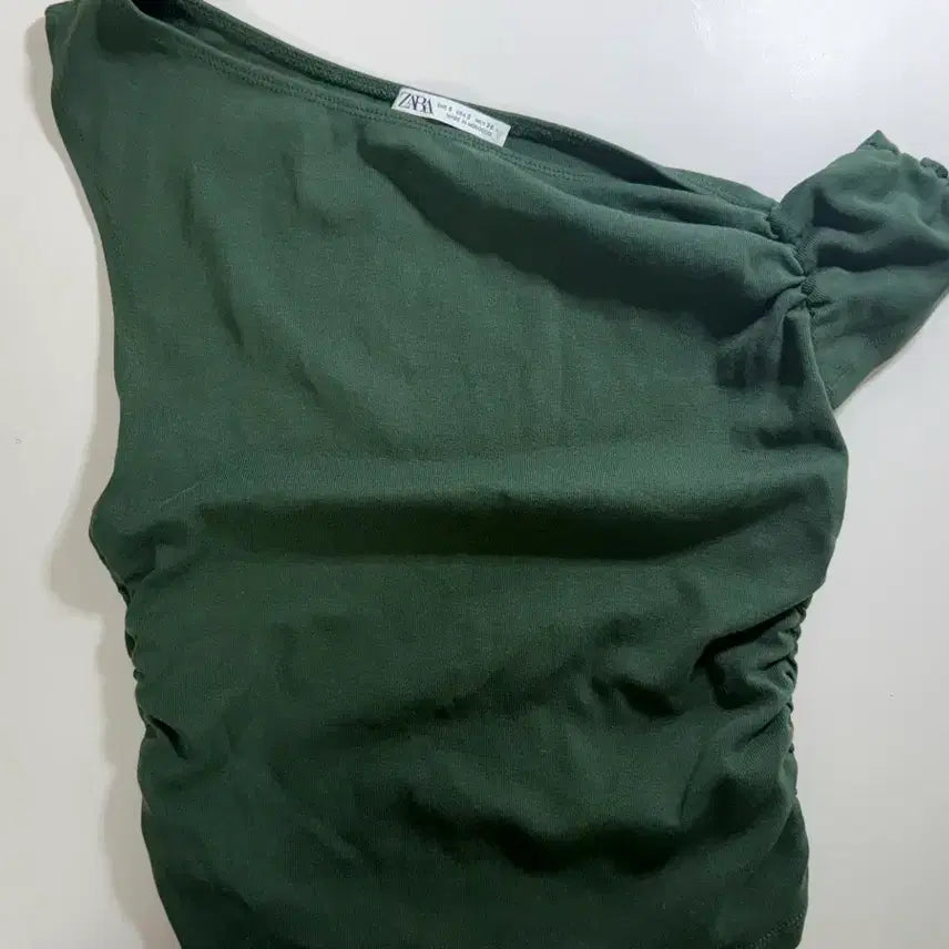 [BUNJANG] Zara Asymmetric Shirring Top / 자라 언발란스 셔링 탑