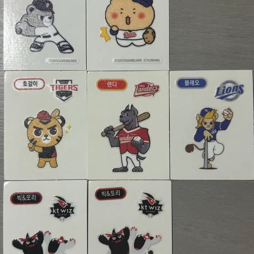 [BUNJANG] KBO Mascots Tti-busil Bundle / Kbo 마스코트 띠부씰 판매
