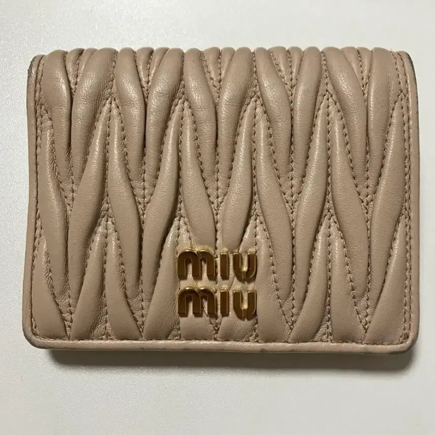 [BUNJANG] Miu Miu Card Wallet / 미우미우 카드 반지갑