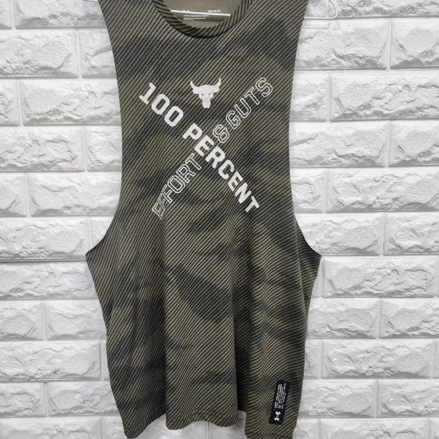 [BUNJANG] Under Armour Project Rock Tank Top / 언더아머 프로젝트 락 탱크 나시 100-105사이즈 k1259
