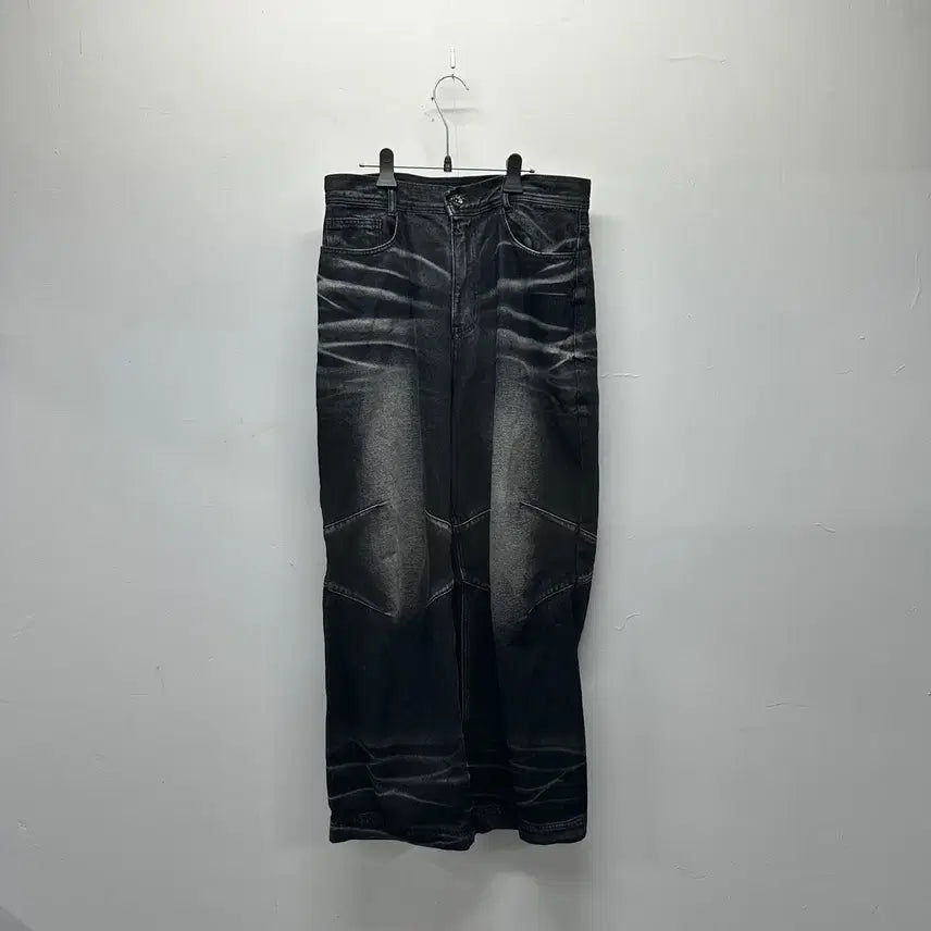 [BUNJANG] BLR Embossed Wave Washing Wide Denim Pants Black / BLR 비엘알 엠보스드 웨이브 워싱 와이드 데님 팬츠 블랙 M/31-32