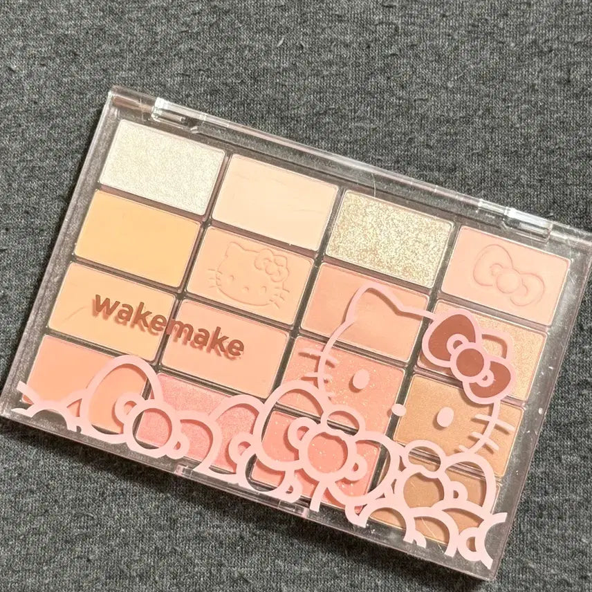 [BUNJANG] WAKEMAKE Palette Candy Coral Blurring Kitty Edition Limited / 웨이크메이크 팔레트 캔디코랄블러링 키티에디션 한정