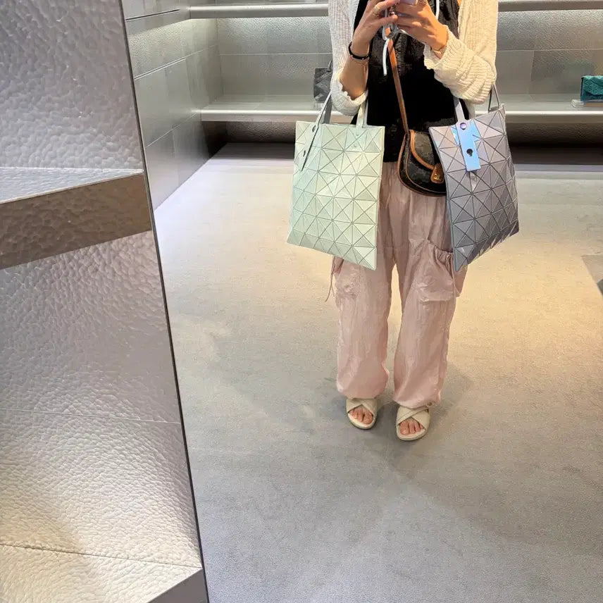 [BUNJANG] Bao Bao Lucent Bag / 바오바오 루센트 26년도