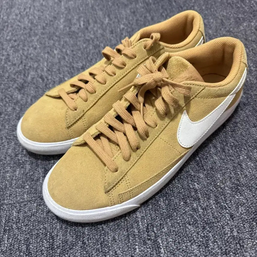 [BUNJANG] Nike Blazer Low Suede Mustard 250mm / 나이키 블레이저 로우 스웨이드 머스터드 된장 250