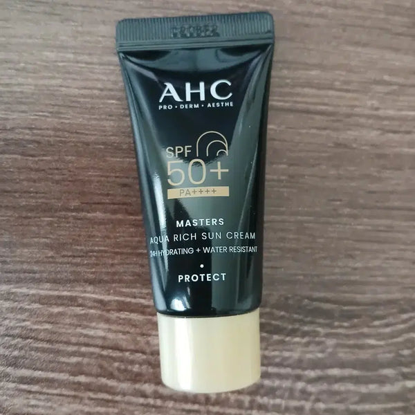 [BUNJANG] AHC Masters Aqua Rich Sunscreen SPF 50+ PA++++ 10ml / (3일전 구매, 실사용 딱 한 번)AHC 선크림 마스터즈 아쿠아 리치 선크림 10ml 50+ PA++++