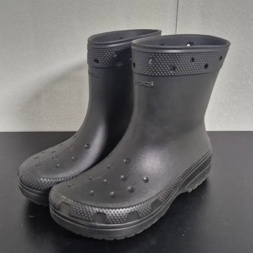 [BUNJANG] Crocs Classic Rain Boots (Size 10/280) / 크록스 클래식 레인부츠(m10/280)