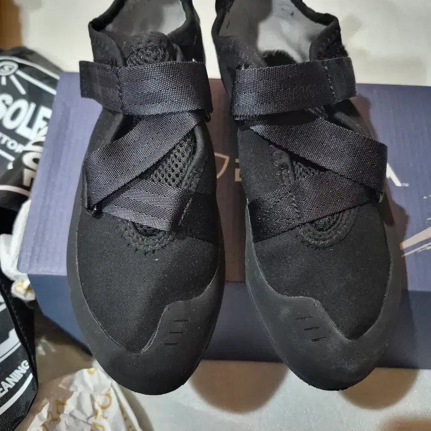 [BUNJANG] Butora Beginner Climbing Shoes / 부토라 암벽화 새내기 (초보용, 입문용)