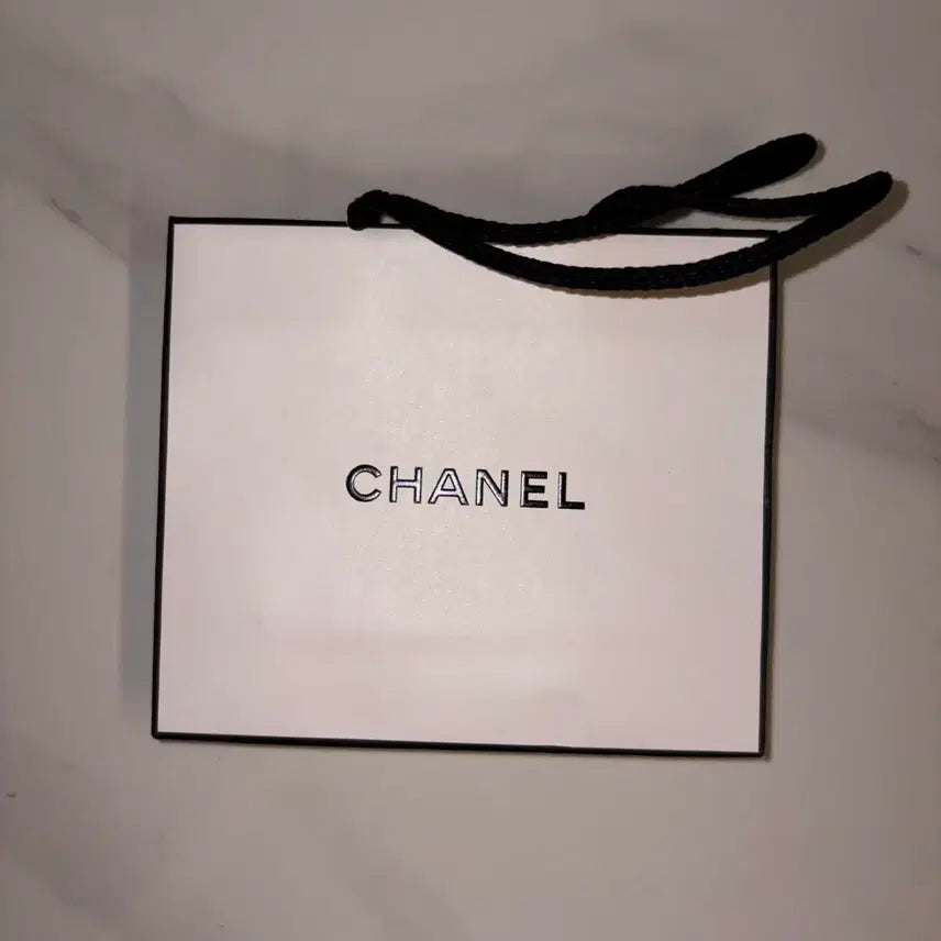 [BUNJANG] Chanel Shopping Bag (Small) / 샤넬 쇼핑백