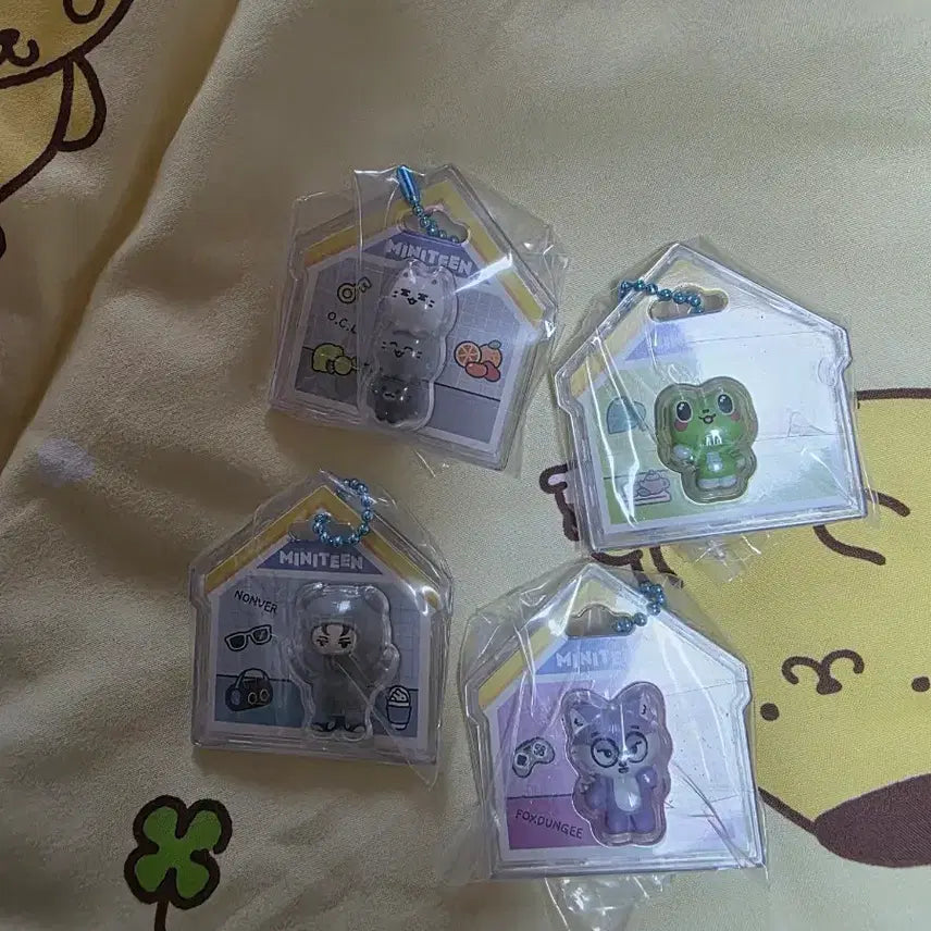 [BUNJANG] Seventeen Mini Tin Keyring Set / 세븐핀 미니틴 키링 4개 세트