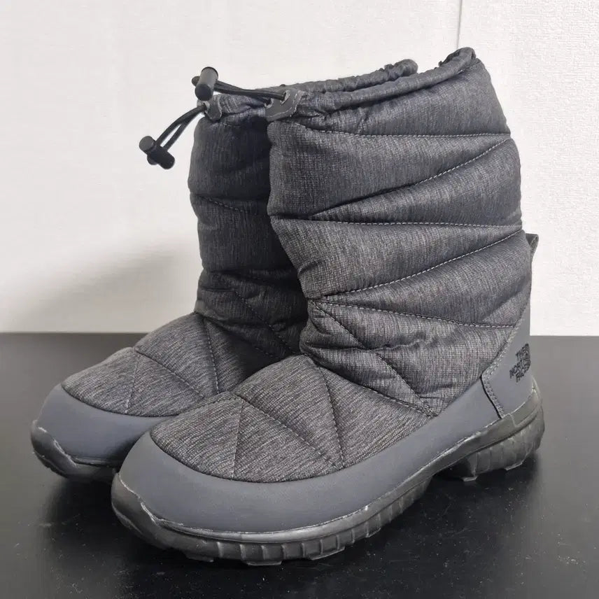 [BUNJANG] The North Face Short Padding Insulated Boots Grey (250) / 노스페이스 숏 패딩 방한 부츠 그레이(250)