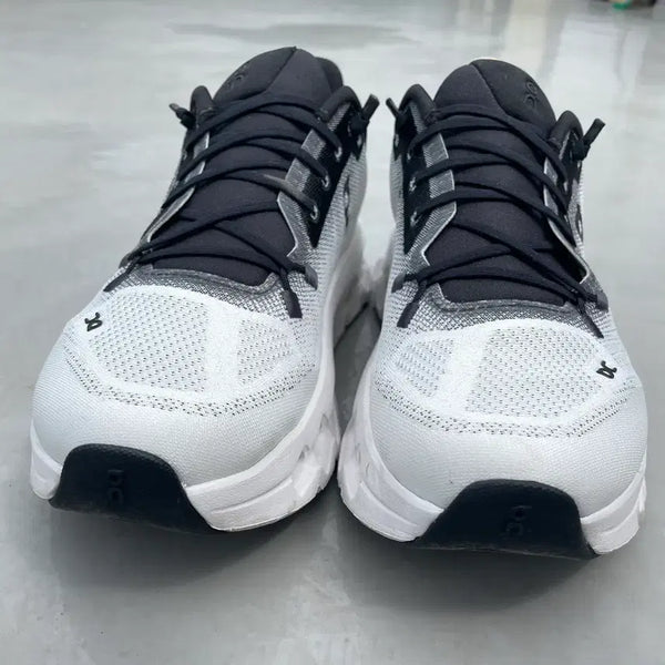[BUNJANG] On Running Cloudtilt White/Black 245mm / 온러닝 클라우드틸트 화이트/블랙 245