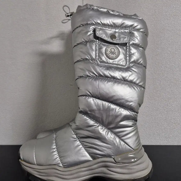 [BUNJANG] Benetton Snow Boots Silver / 베네통 롱패딩 스노우 부츠 실버(235)