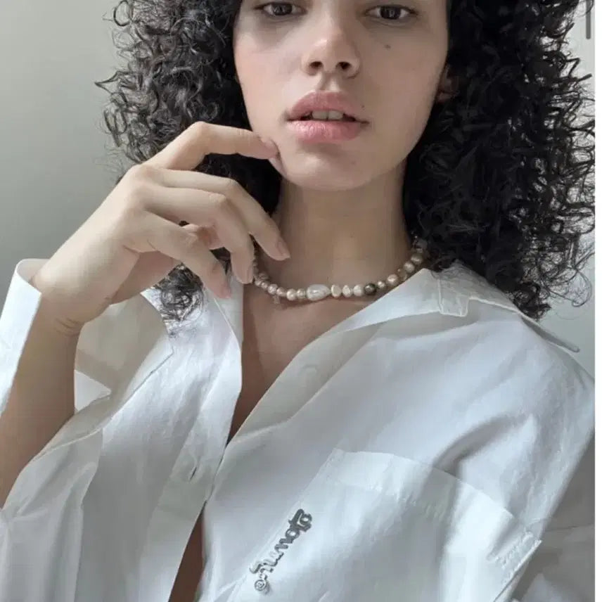 [BUNJANG] Glowny Metal Logo Shirt White / 동일상품최저가)글로니 메탈로고 셔츠_화이트