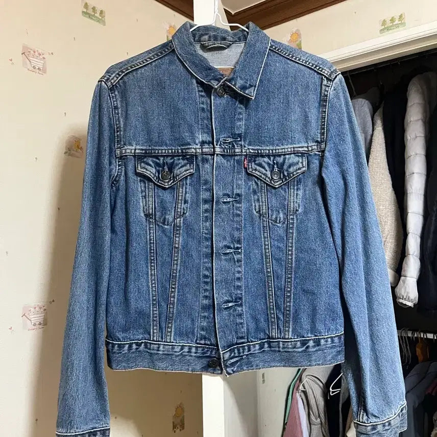 [BUNJANG] Levi's Vintage Medium Blue Denim Jacket M / 리바이스 빈티지 미디움 블루 청자켓 M