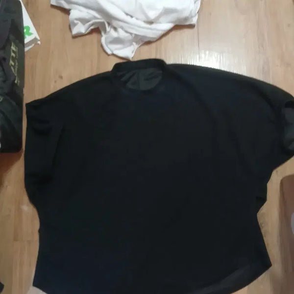 [BUNJANG] Black Oversized Raglan Short Sleeve T-Shirt / 블랙  오버핏 나글란반팔/프리.44.55.66.77