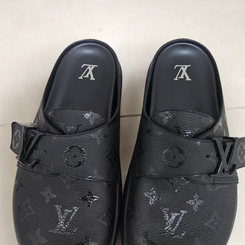 [BUNJANG] Louis Vuitton LV Easy Mule All Black Size 6 / 루이비통 LV 이지 뮬 6사이즈 싸게 판매합니다.올블랙