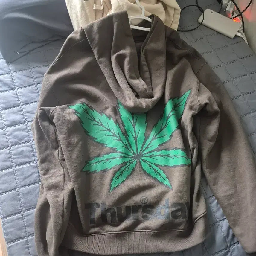 [BUNJANG] Thursday 420 Bilstexx Hoodie / Thursday 420 빌스택스, 바스코 후드티