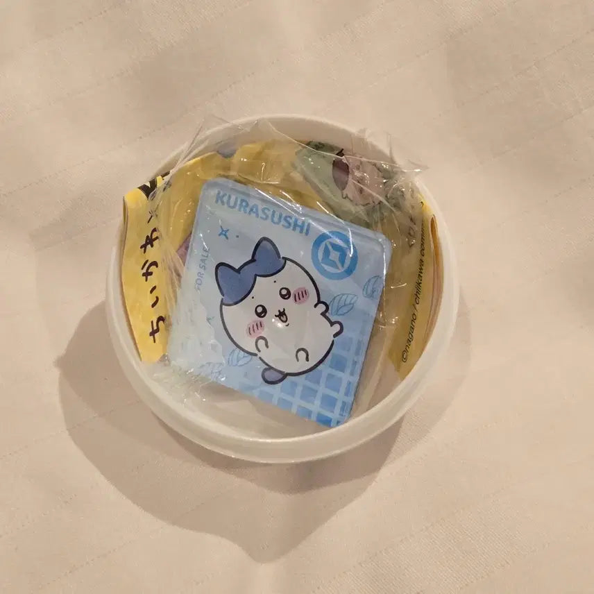 [BUNJANG] Chiikawa Kura Sushi Hachiware Magnet / 치이카와 쿠라스시 하치와레 마그넷