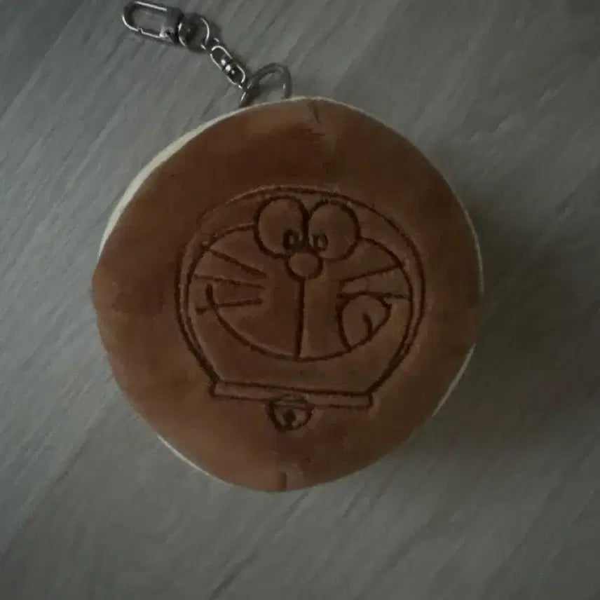 [BUNJANG] Doraemon Dorayaki Pouch / 도라에몽 도라야키 파우치