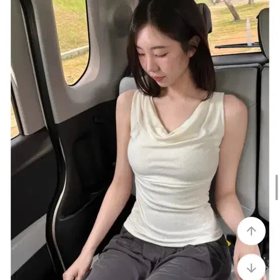 [BUNJANG] Silhouette Drape Sleeveless Top / 실루엣 드레이프 나시