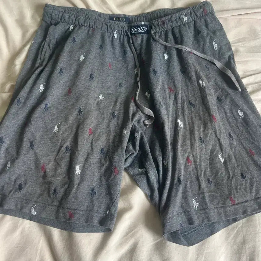 [BUNJANG] Polo Ralph Lauren Grey Shorts with Polo Mark Pattern / 폴로반바지