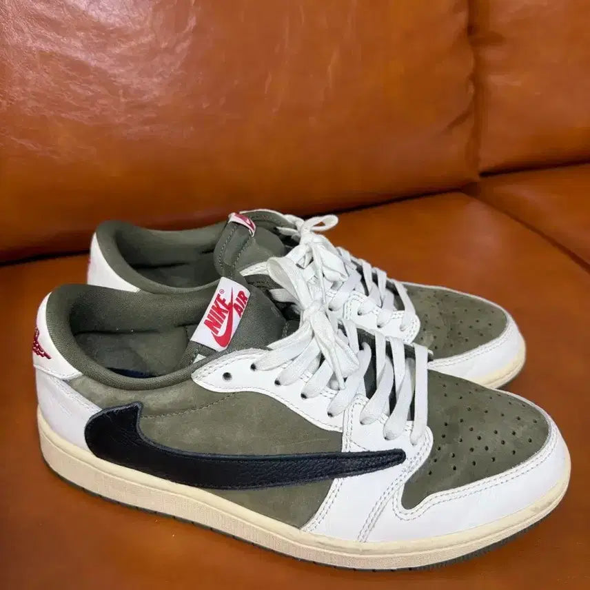 [BUNJANG] Nike Air Jordan 1 Travis Scott / 조던1 트레비스 스캇