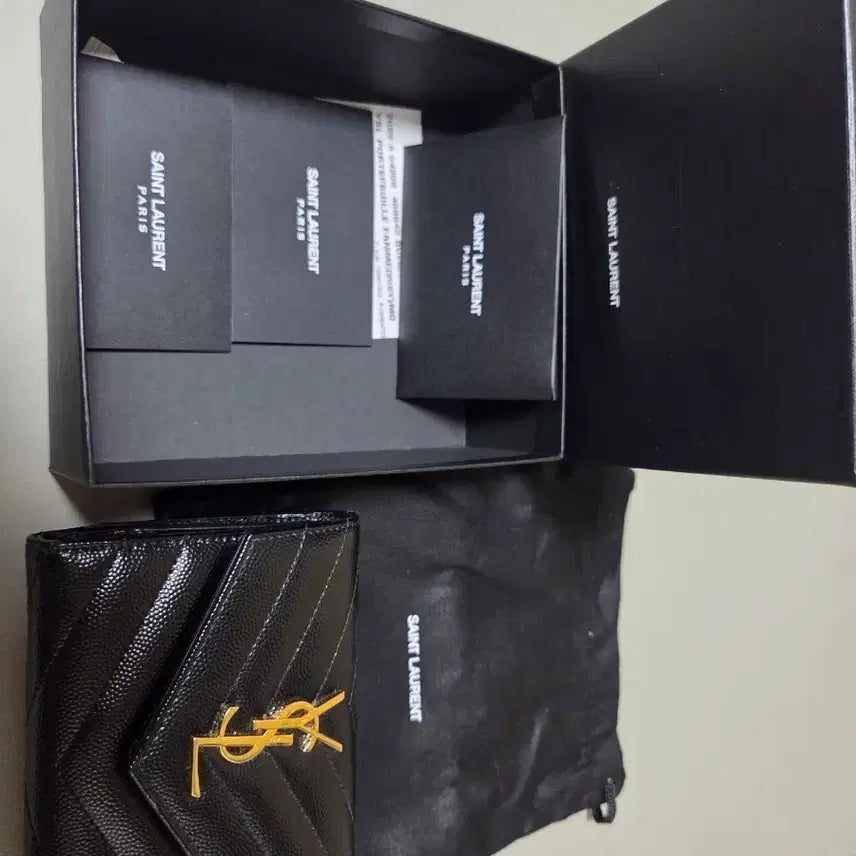 [BUNJANG] Saint Laurent Matelassé Monogram Tri-Fold Wallet Gold/Black / 생로랑 마틀라쎄 모노그램 골드블랙 3단중지갑