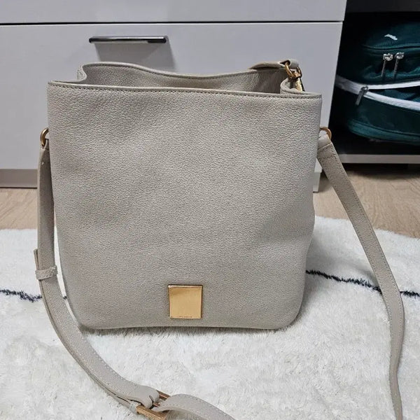 [BUNJANG] Couronne Livia Shoulder Bag (Beige) / 쿠론 리비아 숄더백(베이지)