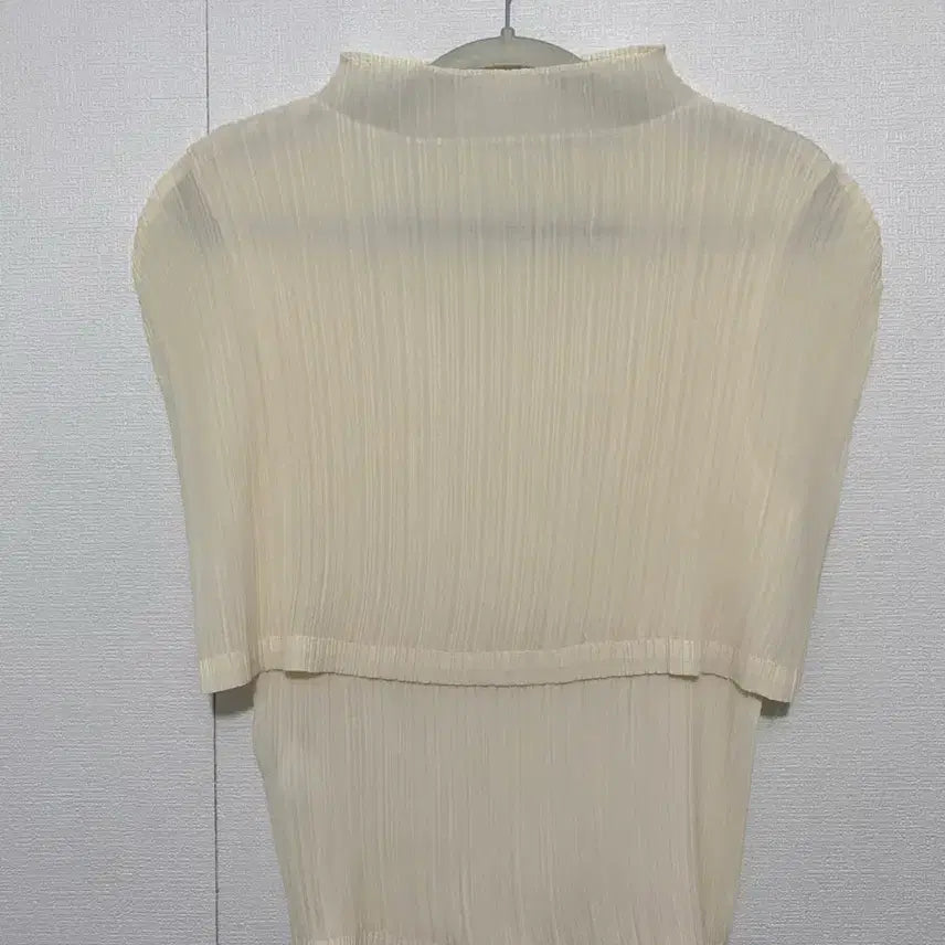 [BUNJANG] R2W Cape Pleated Blouse / R2W케이프 플리츠