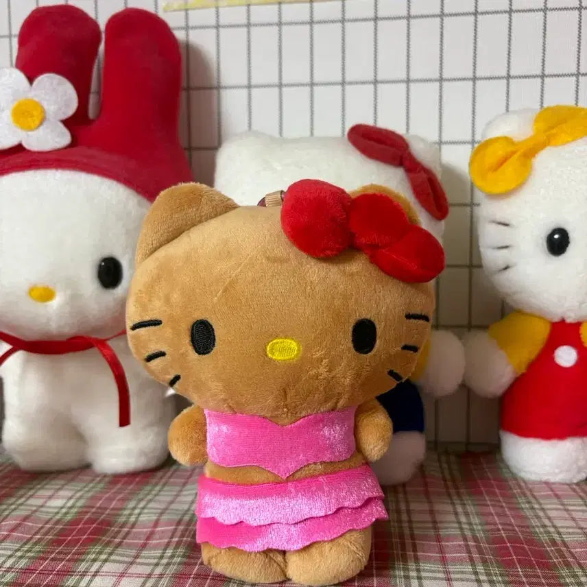 [BUNJANG] Tanning Kitty Plush / [택O 새상품] 태닝 키티 인형