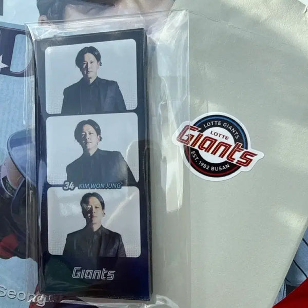 [BUNJANG] Lotte Giants Kim Won-joong Player Magnet / 롯데 자이언츠 김원중 선수 마그넷 4.0->2.0