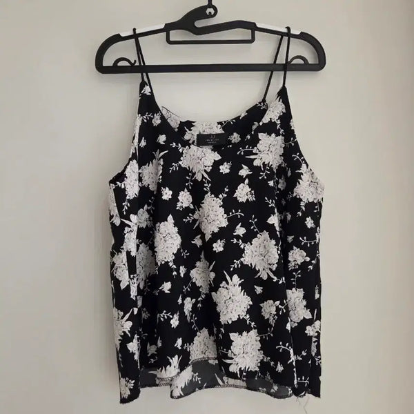 [BUNJANG] Black Flower Pattern Bustier / (free)블랙 플라워패턴 뷔스티에