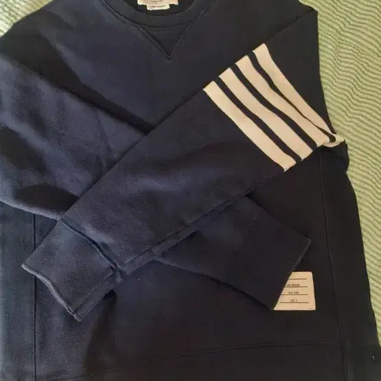 [BUNJANG] Thom Browne Sweatshirt Navy Size 3 / 톰브라운 맨투맨 네이비 판매/교신