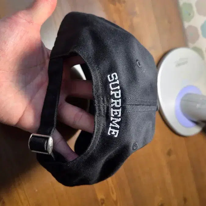 [BUNJANG] Supreme Paris Is Burning 6-Panel Black / 슈프림 파리 이즈 버닝 6-패널 블랙 - 26SS